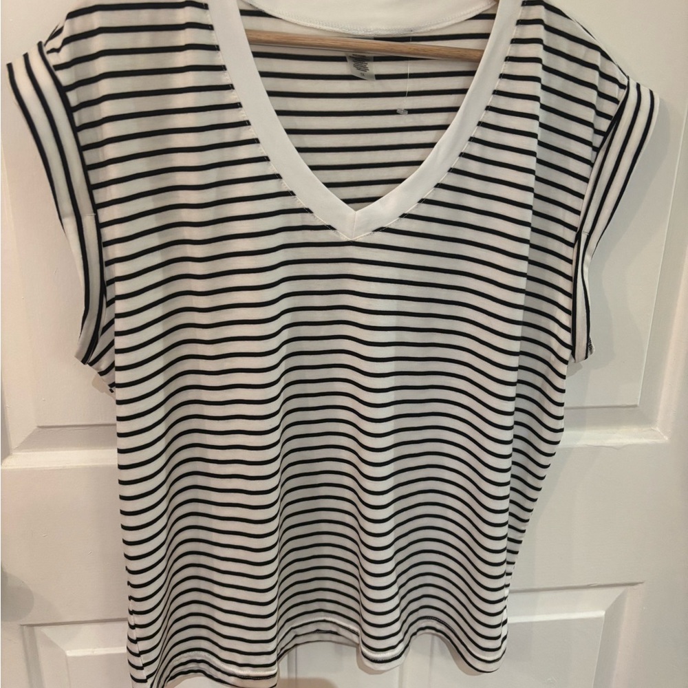 Ebb & Flow Athleisure Striped V-Neck Women's Top ~ Size 1X